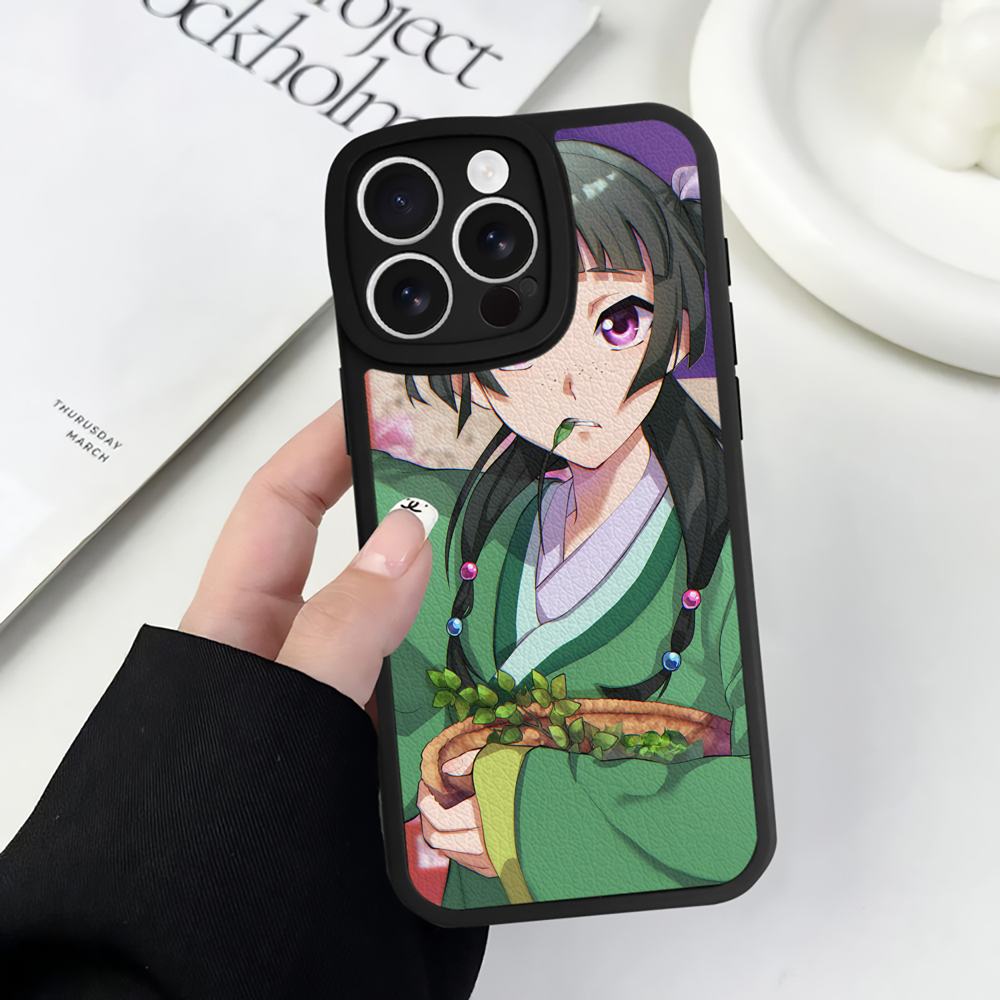 （画像用） 薬屋のひとりごと The Apothecary Diaries 【iPhone 16シリーズ対応】シリコンスマホケース（レザー調） 材質：シリコン